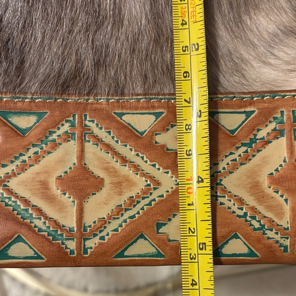 Montana West Tan and Gray Crossbody Bag - Picture 8 of 8